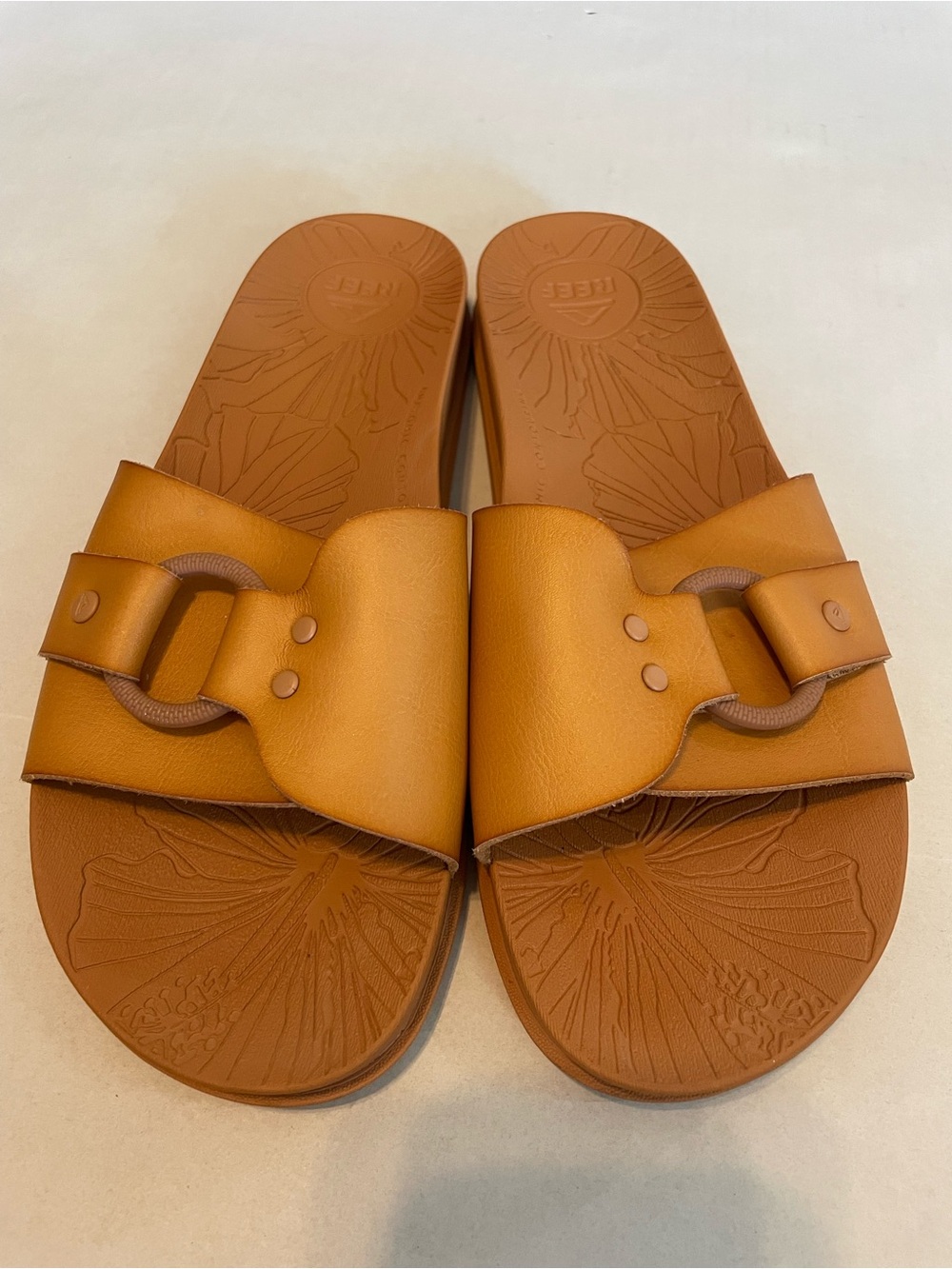 eef Cushion Soho Cruz Slide Sandals Natural Tan Vegan Leather Women's Size 9
